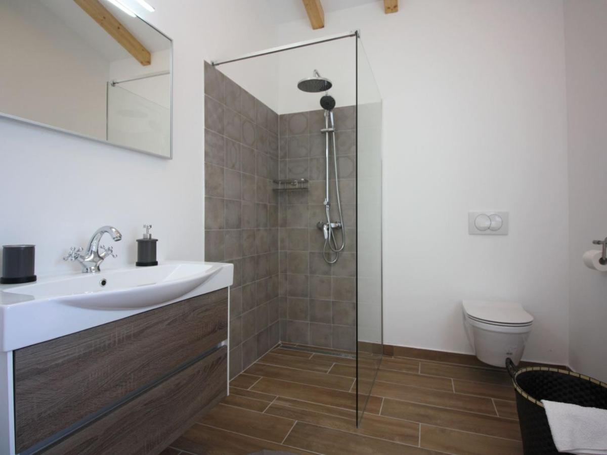 Moderne Istrische Steinvilla - 4 Sterne Mit Privatem, Beheizbaren Pool & Meerblick Kavran Eksteriør billede
